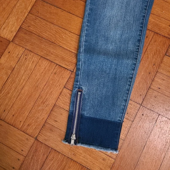 Kensie jeans, zipper on bottom of legs size 8 or 29 hp 🔥🔥🔥 - Picture 2 of 4